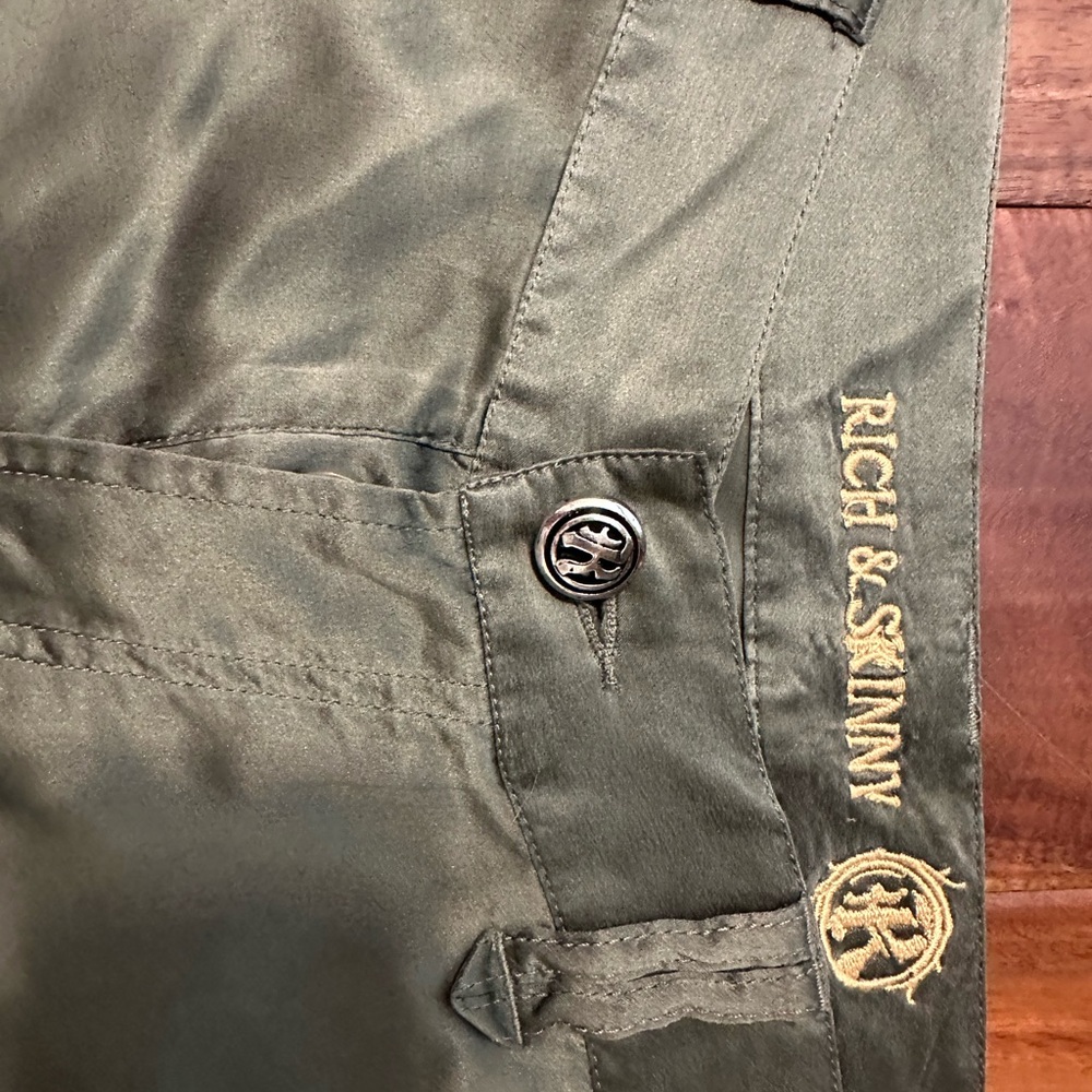 Rich & Skinny Women's Green Cargo Shorts - Picture 2 of 7